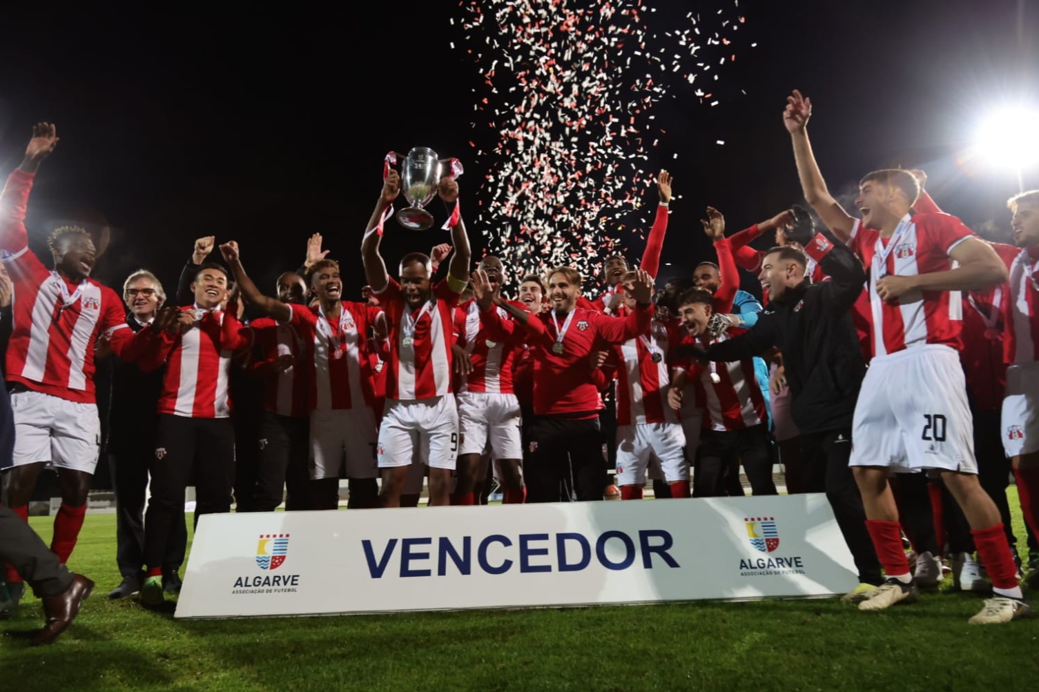 Sul Informação - Louletano goleia Padernense e conquista Supertaça do Algarve 2023/24
