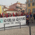 Sul Informação - Petróleo: Manifestação à porta, enquanto autarcas e associações eram ouvidas no Parlamento