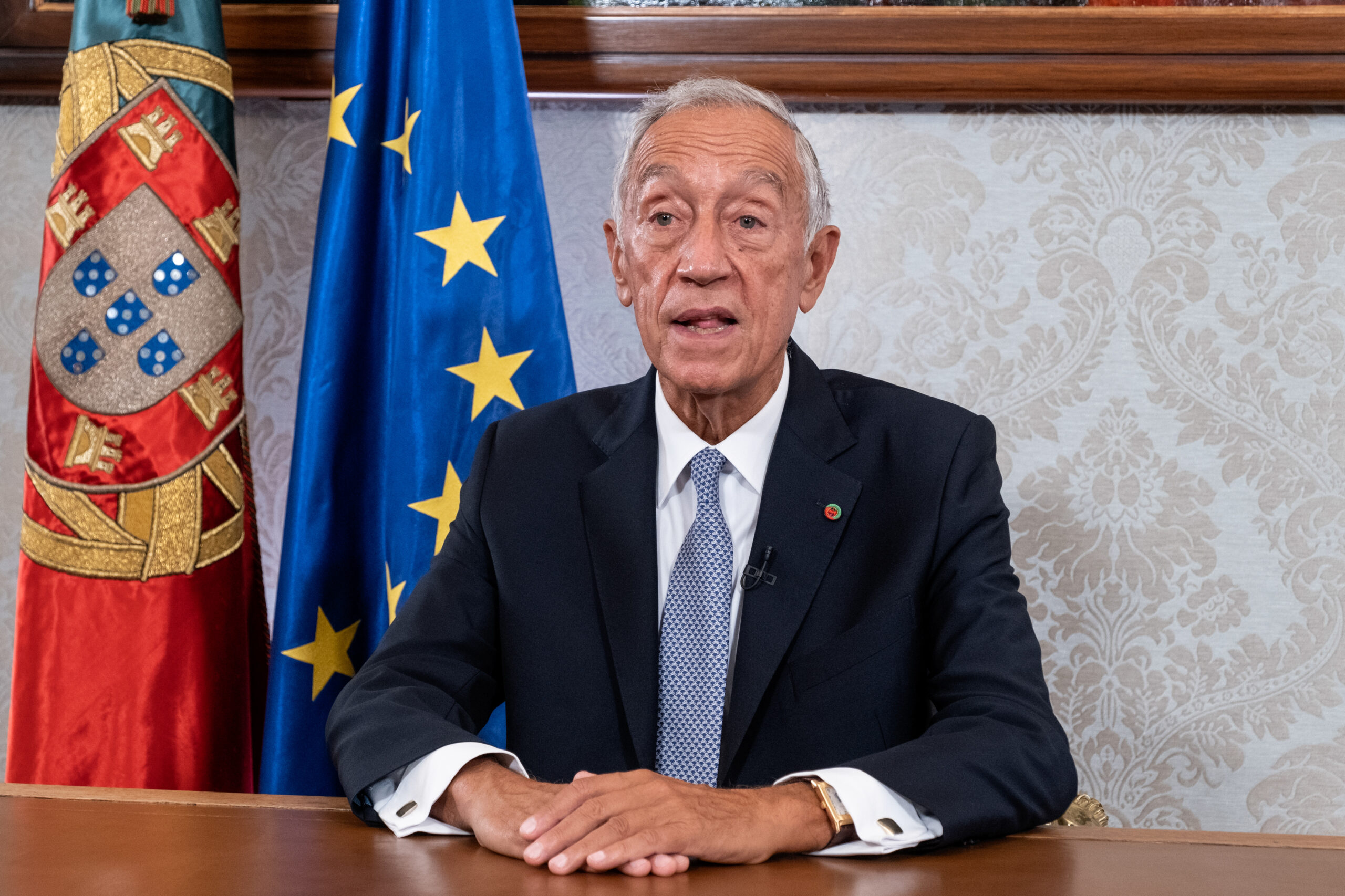 Sul Informação - Presidente da República não demite o Governo, nem dissolve o Parlamento