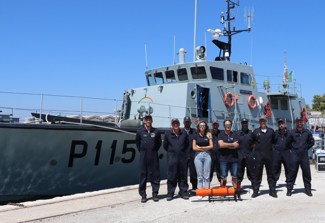 Sul Informação - Marinha ajuda Universidade do Algarve em campanha de medição oceanográfica