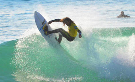 Sul Informação - Marlon vence na Praia da Rocha última etapa do Circuito de Surf do Algarve