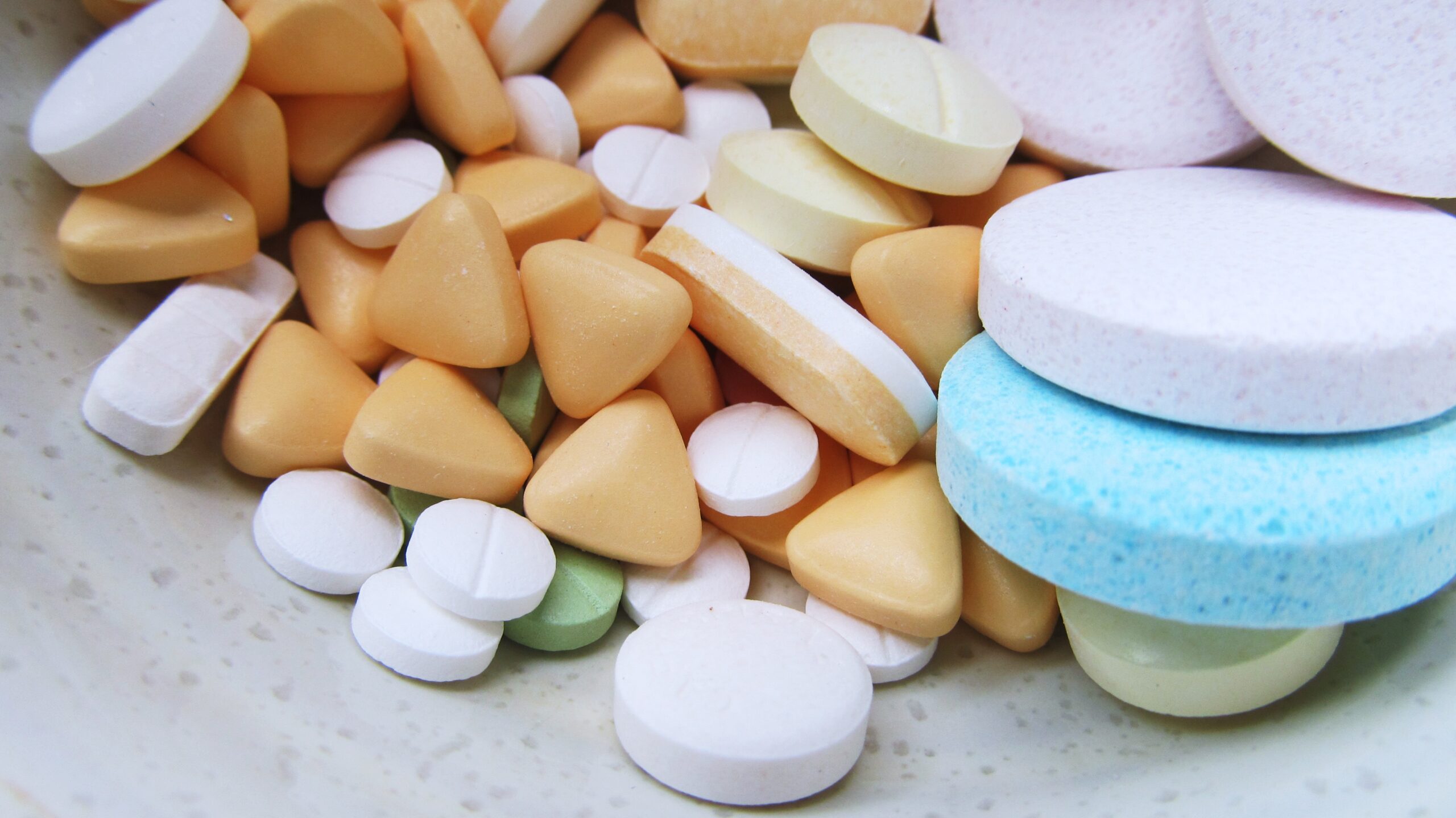 Sul Informação - Probabilidade de idosos não conseguirem comprar medicamentos mais do que duplicou