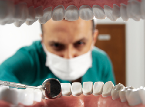 Sul Informação - Número de médicos dentistas a exercer no estrangeiro sobe 45% desde o início da crise