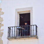 Sul Informação - A menina esteve à janela em Faro