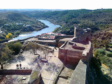 Sul Informação - Mértola sinaliza 9 percursos pedestres no Parque Natural Vale do Guadiana