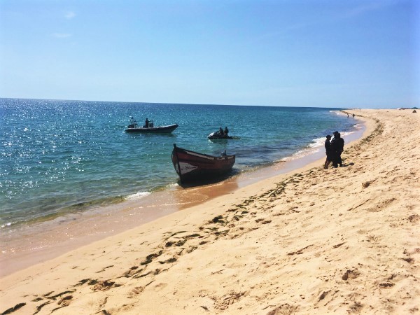 Sul Informação - Já foram intercetados 28 migrantes que desembarcaram na Deserta