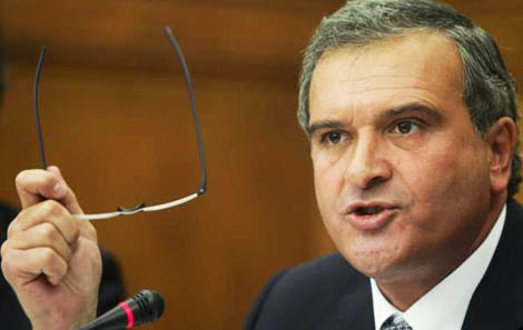 Sul Informação - Anafre acusa Miguel Relvas de desconhecer as freguesias