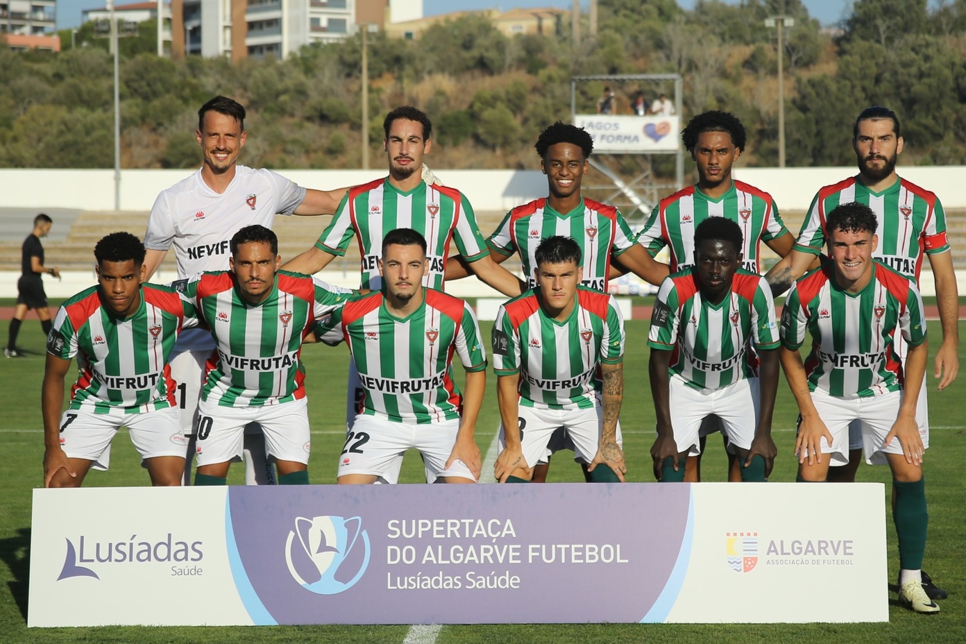 Sul Informação - Moncarapachense vence nos descontos e sobe a 3º no Campeonato de Portugal