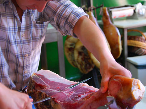 Sul Informação - Restaurantes de Monchique assumem compromisso com a qualidade e os produtos da serra