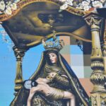 Sul Informação - Viva a Mãe Soberana! numa parede de Loulé