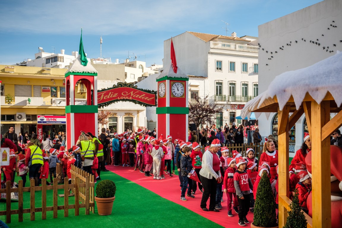 Sul Informação - Loulé festeja Natal com pista de gelo natural, mercado dos doces e o “Mundo da Sara”