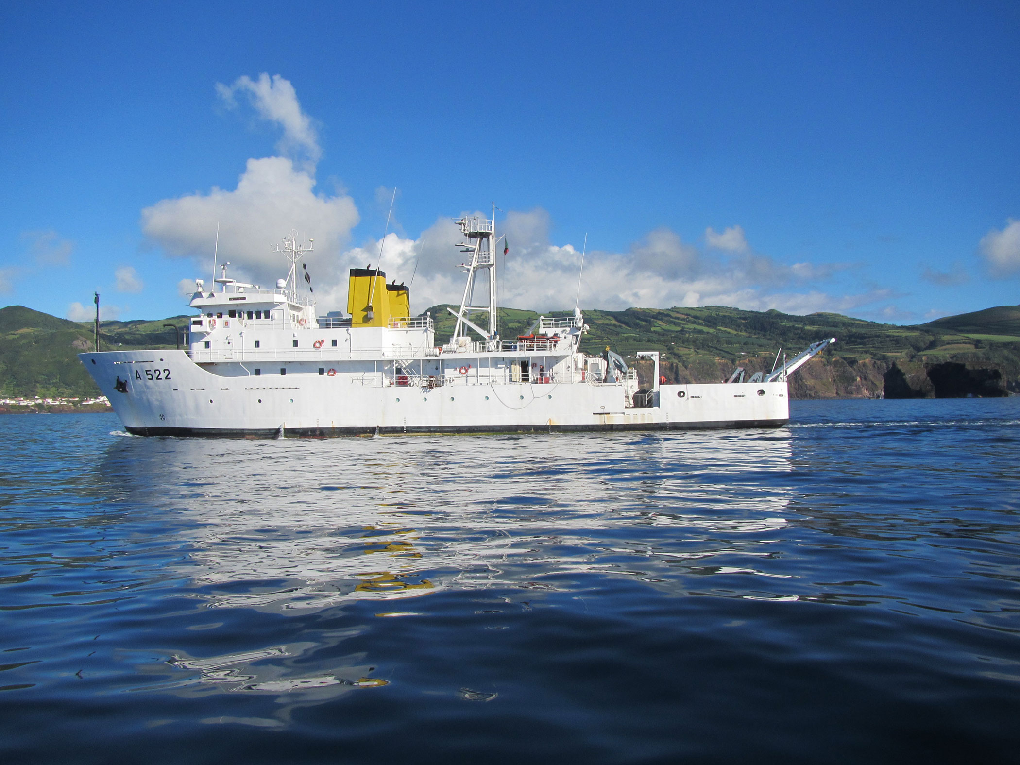 Sul Informação - Navio oceanográfico regressa ao mar após oito meses parado para manutenção