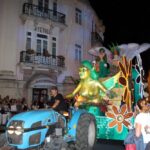Sul Informação - Fotogaleria: “Night Parade” levou a Loulé dragões, golfinhos, gigantones e muita luz