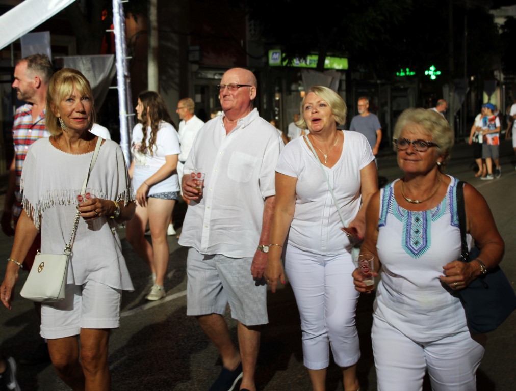 Sul Informação - Fotogaleria: Loulé “pintou-se” de branco em noite de arromba