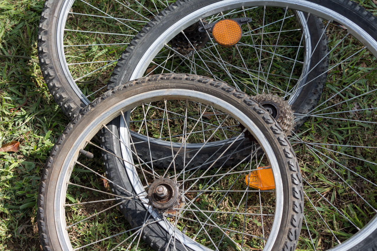 Sul Informação - Tem um pneu da bicicleta furado? A Escola Pinheiro e Rosa arranja