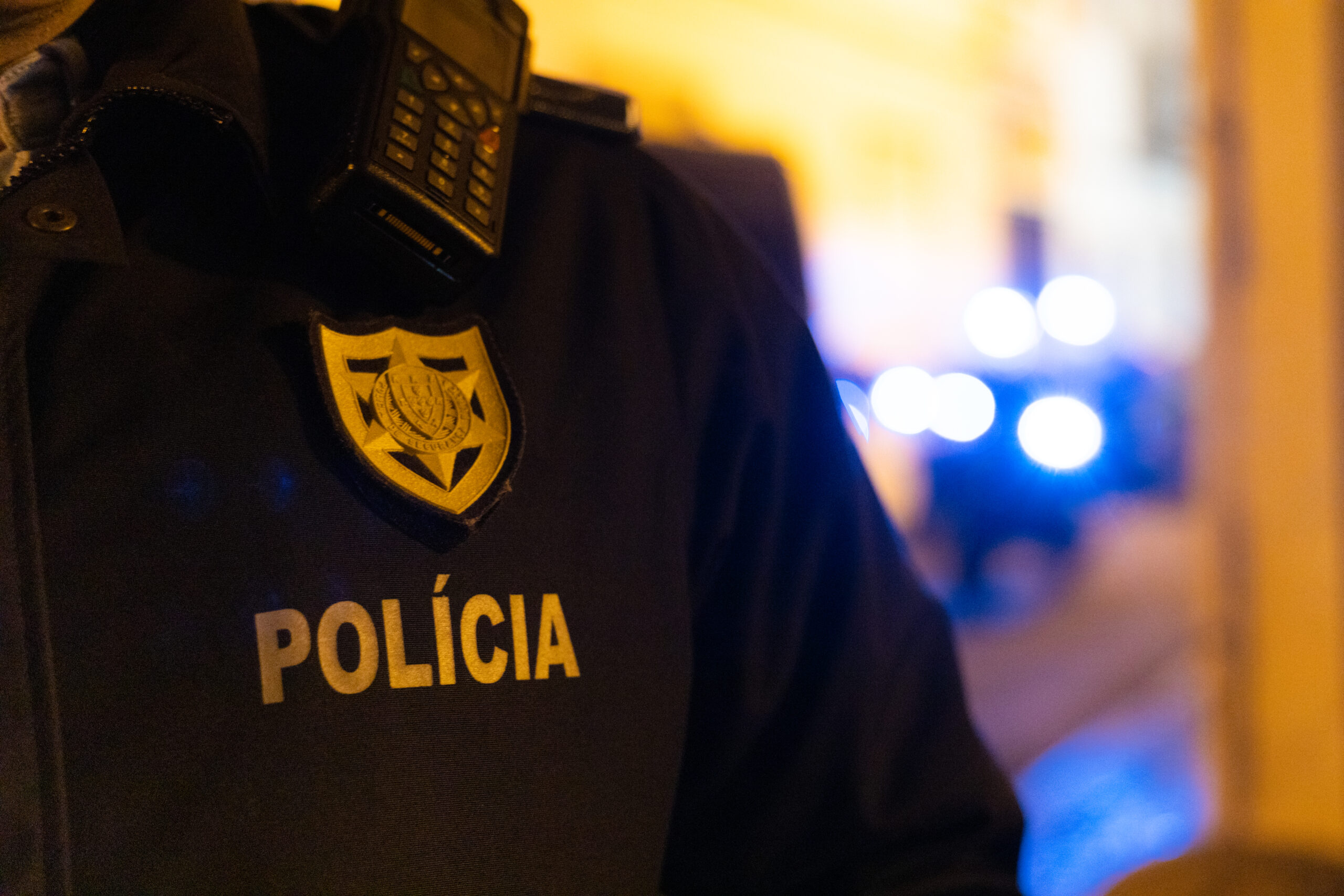 Sul Informação - Homem de 41 anos detido por vários furtos em estabelecimentos comerciais e viaturas