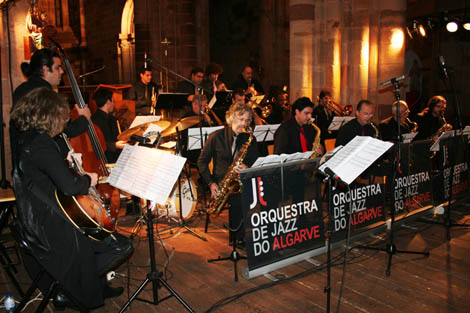 Sul Informação - Orquestra da Jazz do Algarve e Filarmónica Silvense deram concertos na Sé de Silves
