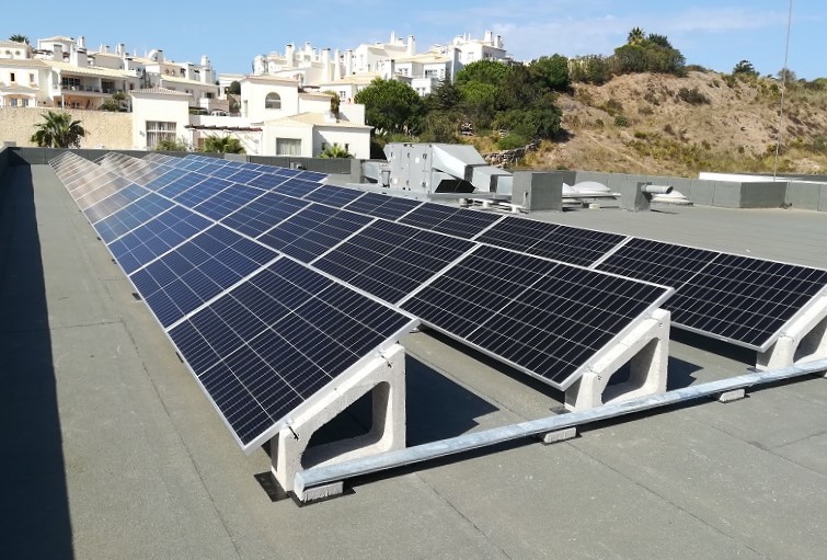 Sul Informação - Vila do Bispo instala 108 painéis fotovoltaicos
