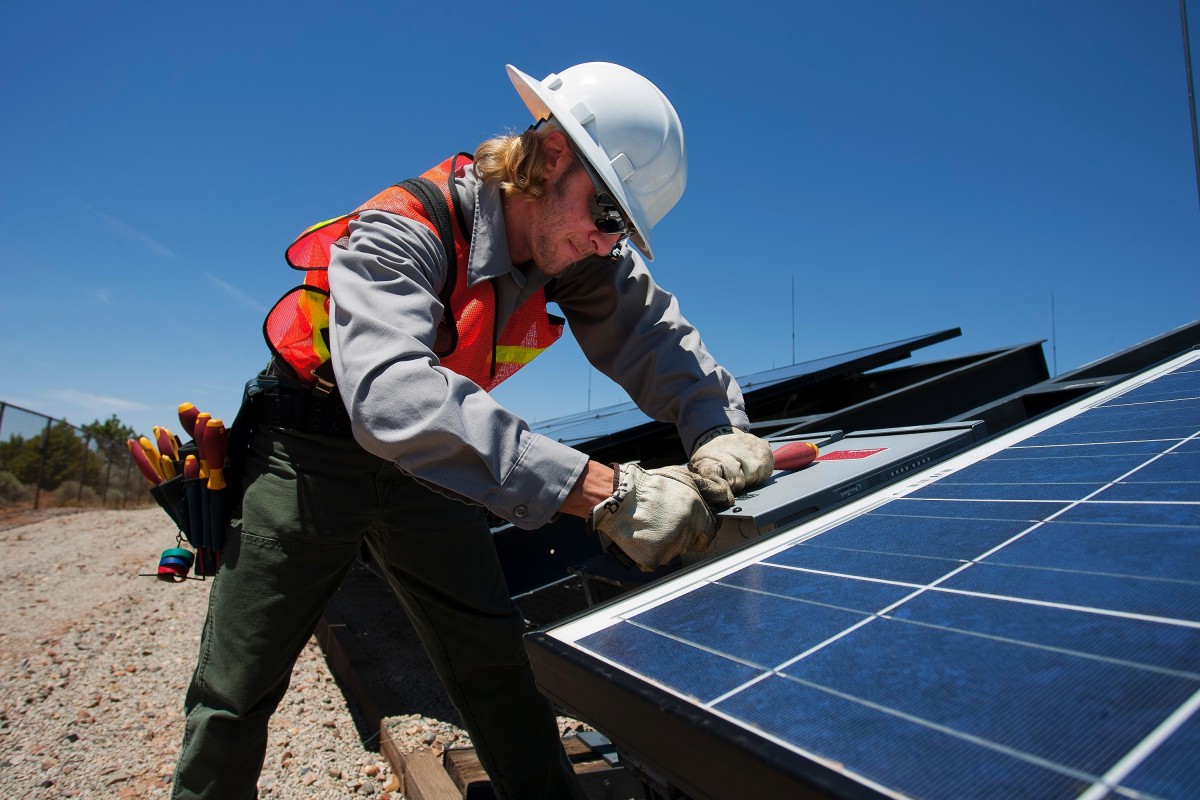 Sul Informação - Ex-trabalhadores da Central Termoelétrica de Sines “convertidos” em técnicos de energias renováveis