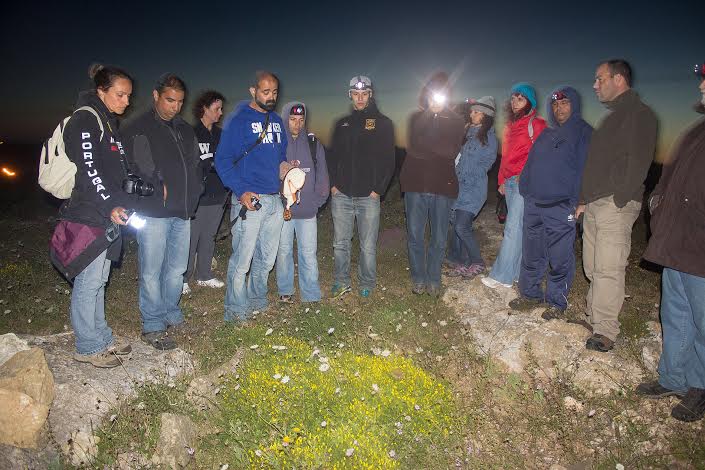 Sul Informação - Vila do Bispo promoveu um passeio noturno à descoberta do menires