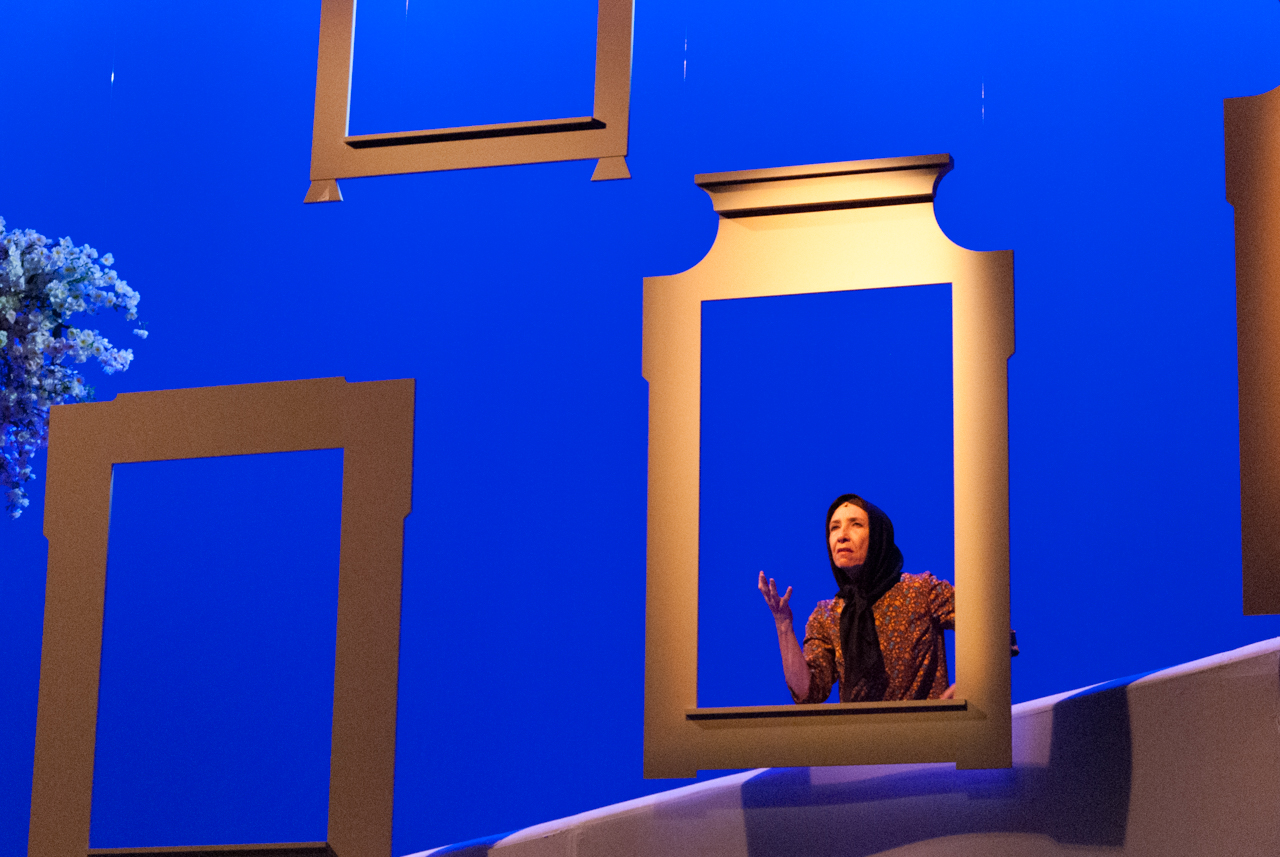 Sul Informação - Mãe Soberana espelha a alma de um povo no Cine-Teatro Louletano