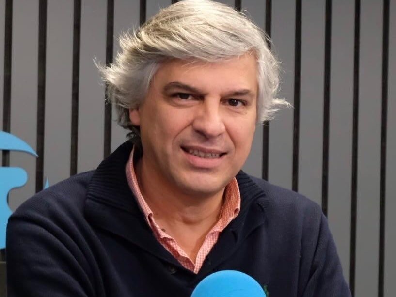 Sul Informação - Pedro Azevedo apresenta livro sobre relatos de futebol em Faro