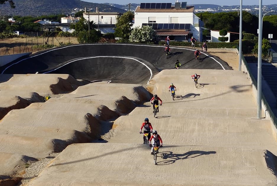 Sul Informação - Quarteira já tem nova pista de BMX que quer atrair atletas estrangeiros