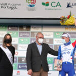 Sul Informação - Volta ao Algarve: Queda na chegada à Fóia dá vitória ao francês David Gaudu (Groupama FDJ)