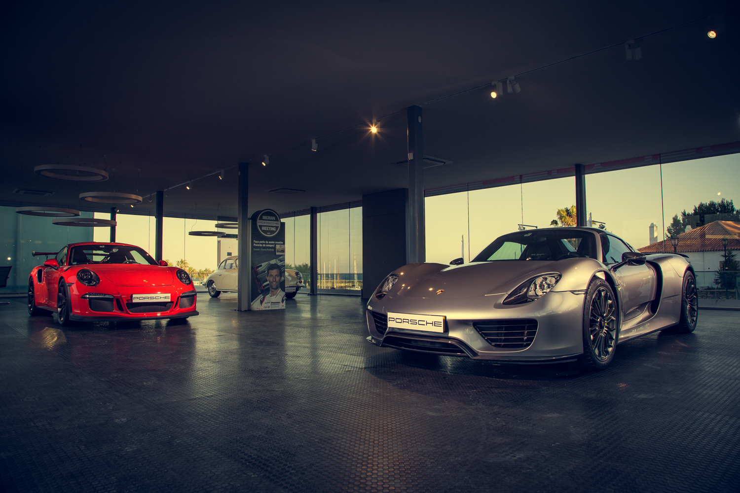 Sul Informação - Portimão recebe «maior concentração» de carros Porsche «de sempre»