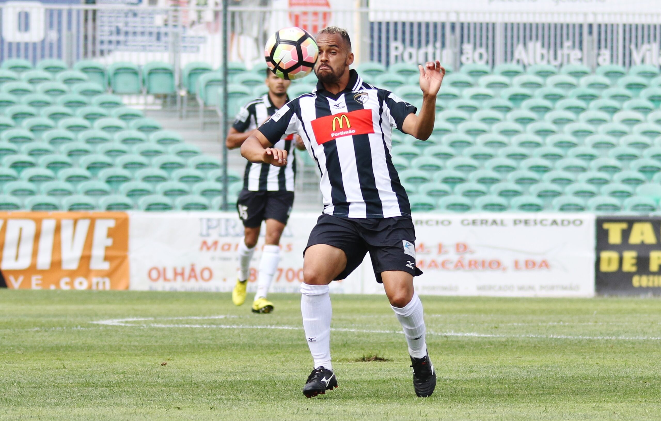Sul Informação - Fotogaleria: Veja como é que o Portimonense ficou mais perto de subir de divisão