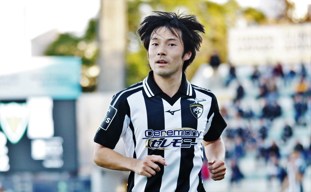 Sul Informação - Fotogaleria: “Cambalhota” no marcador dá vitória e segurança na tabela ao Portimonense
