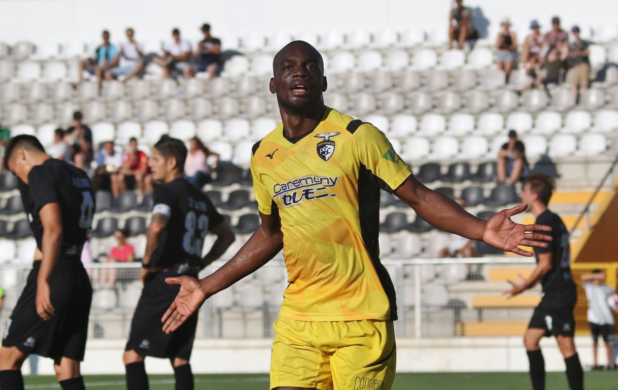 Sul Informação - Portimonense dá “lição” à Académica e segue em frente na Taça da Liga