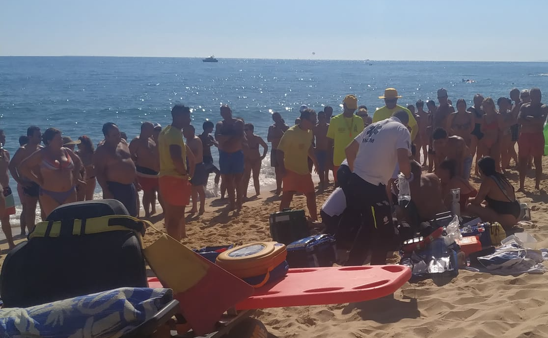 Sul Informação - Homem morre na praia de Quarteira após paragem cardiorrespiratória