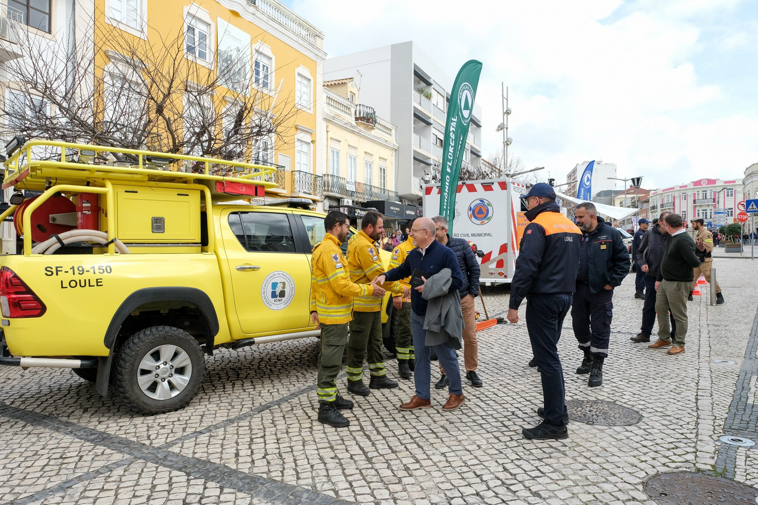 Sul Informação - Simulacro testou resposta a catástrofe no Mercado de Loulé