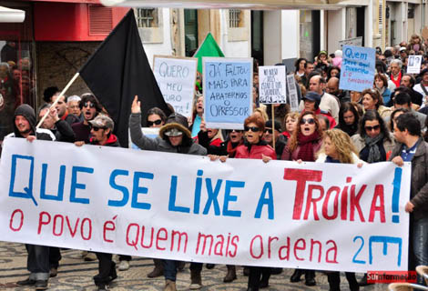 Sul Informação - Manifestações anti-Troika tiveram eco nos media da Europa do Norte e Central