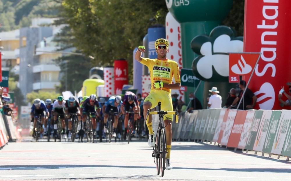 Sul Informação - Rafael Reis vence 1ª etapa da Volta, há dois ciclistas do Tavira nos 10 primeiros da geral