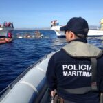 Sul Informação - Barco de pesca afundado junto à barra de Olhão já foi retirado do fundo do mar (com fotos)