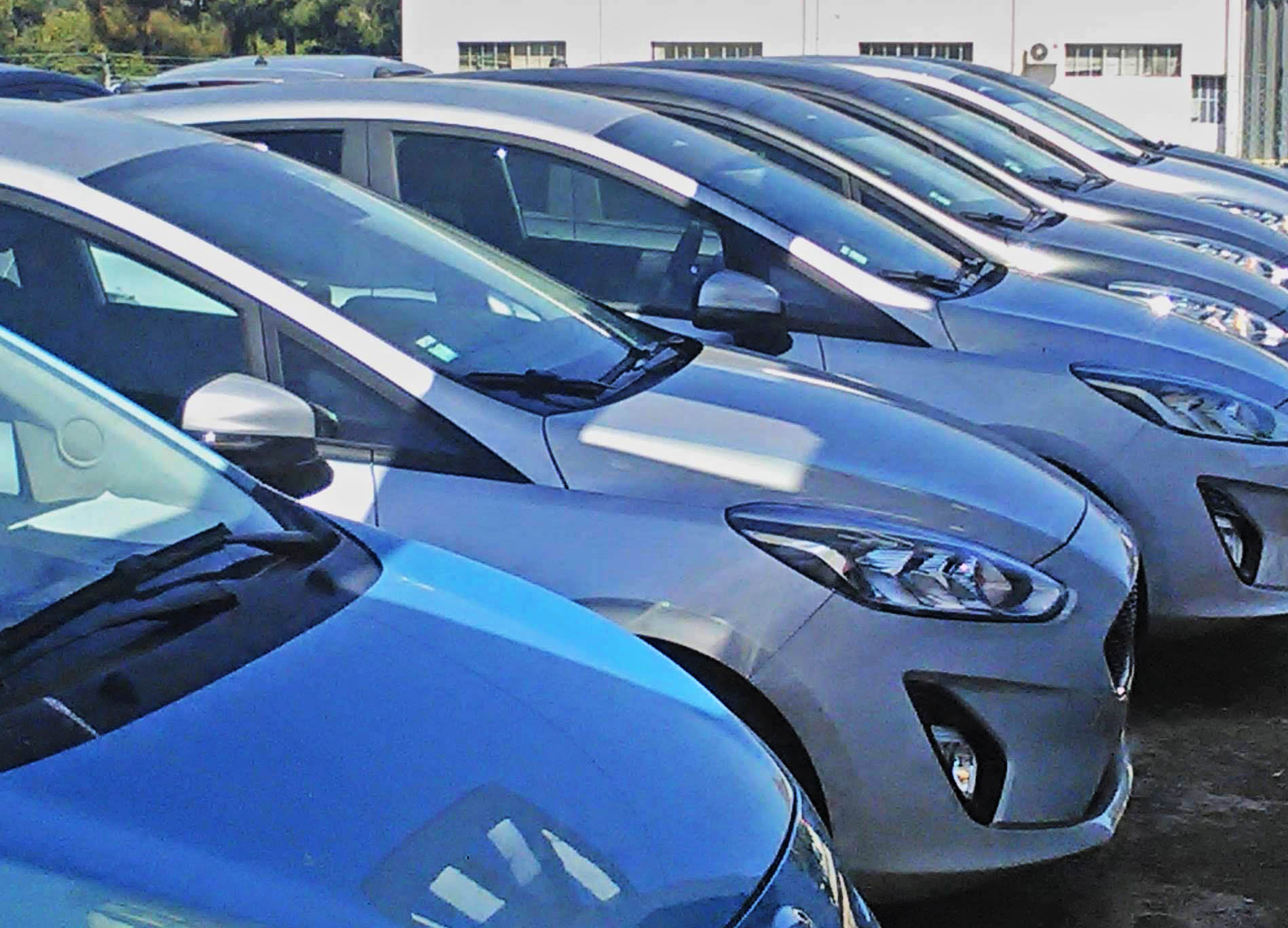 Sul Informação - Covid-19: Rent-a-car do Algarve com 95% da frota parada pedem mais apoios