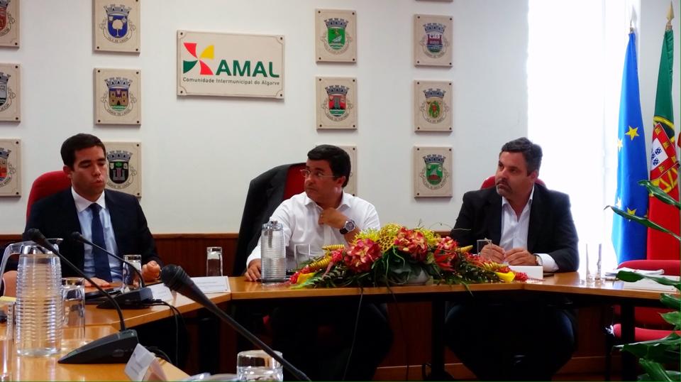 Sul Informação - FAM e Lei dos Compromissos entre temas discutidos pela AMAL com secretário de Estado da Administração Local