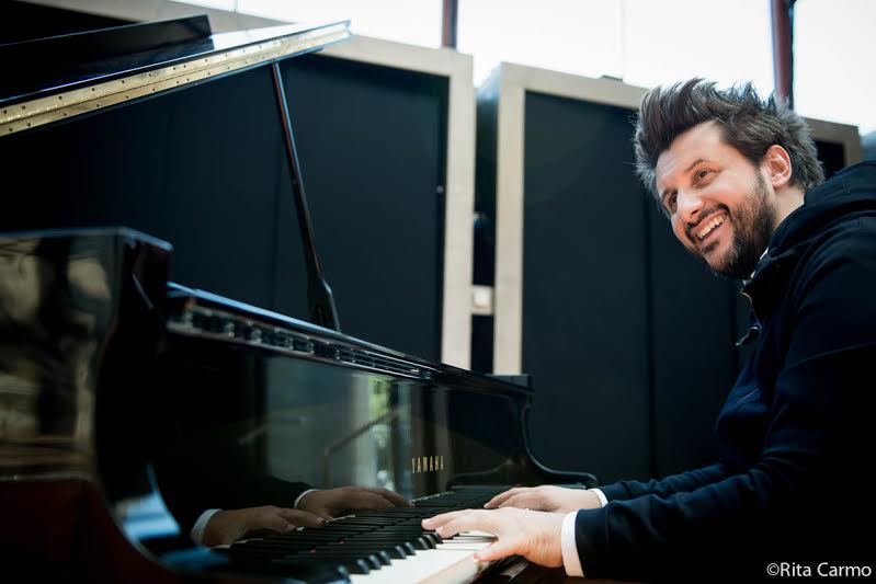 Sul Informação - Maestro Rui Massena apresenta faceta de compositor no Teatro das Figuras