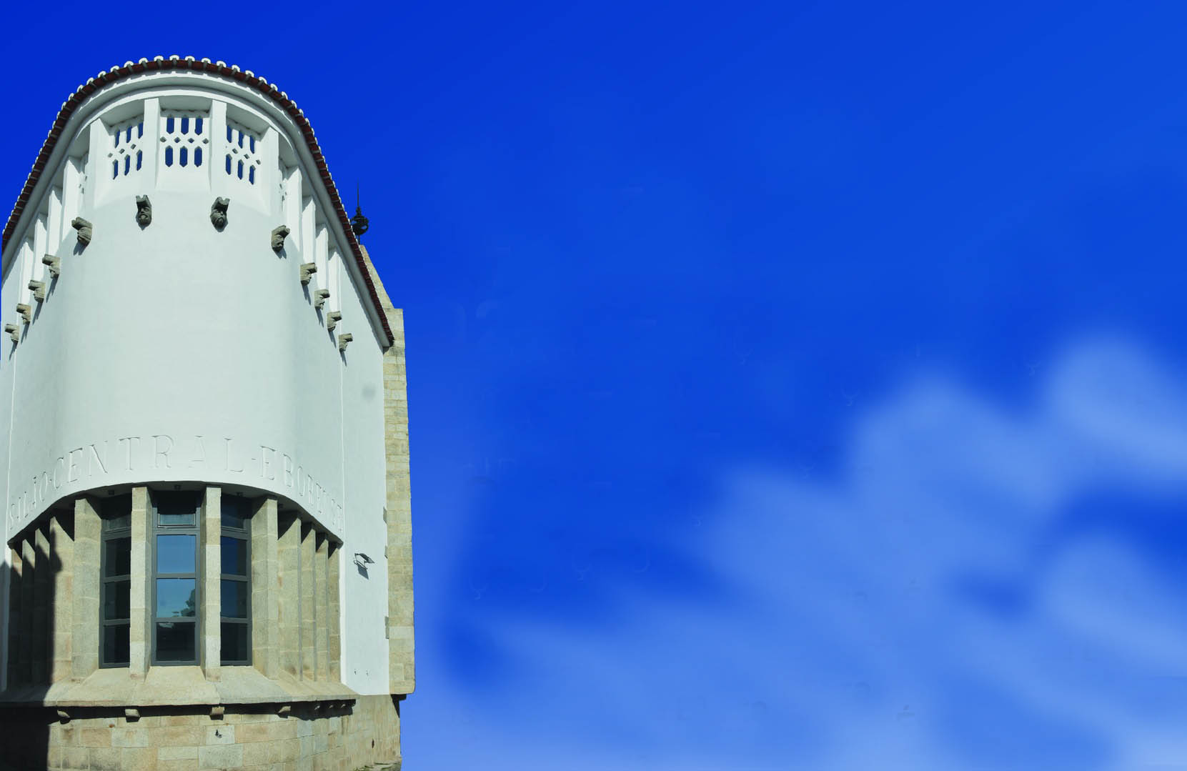 Sul Informação - Salão Central Eborense (re)abre portas com concertos, arruadas e exposições
