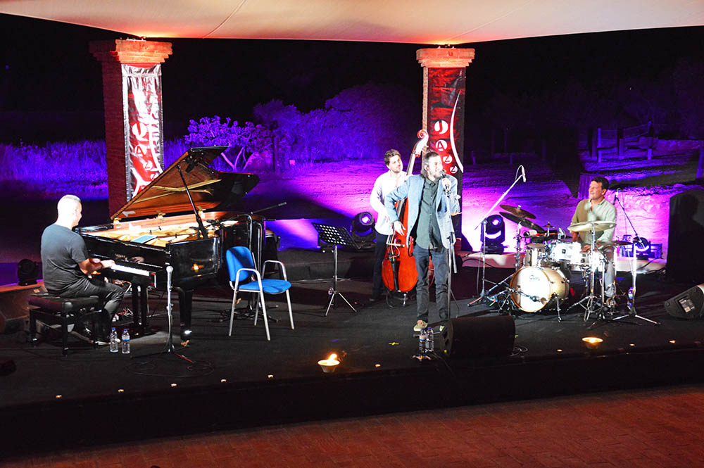 Sul Informação - Salvador e os seus Alma Nuestra muito aplaudidos no Lagoa Jazz Fest, que continua hoje e amanhã