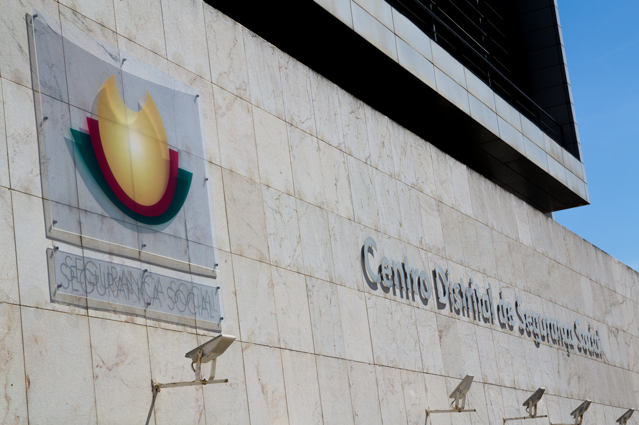 Sul Informação - Prazo para trabalhadores pedirem apoio à família alargado até quarta-feira