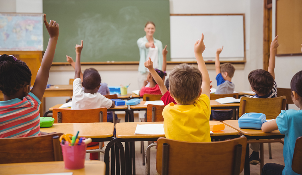 Sul Informação - Melhores alunos de Aljezur vão receber “prenda” de 500 euros no final do ano