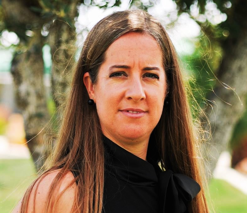 Sul Informação - Designer algarvia é a primeira portuguesa a participar no Salão de la Moda Flamenca