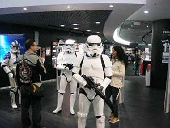 Sul Informação - FNAC promove fim-de-semana dedicado a Star Wars em todo o país