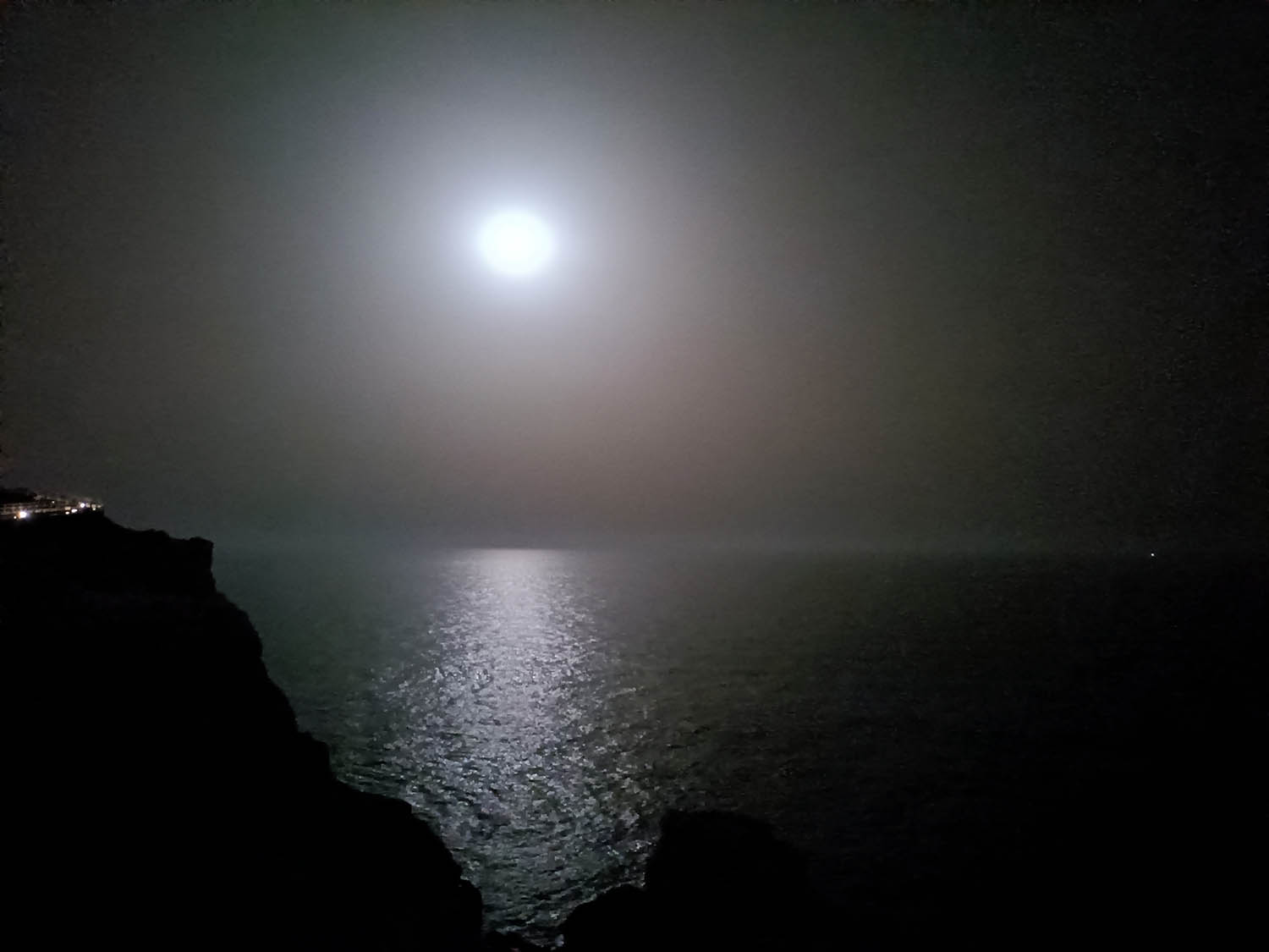 Sul Informação - Setembro, mês em que começa o Outono, termina com uma superlua