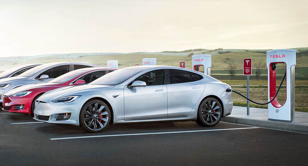 Sul Informação - Tesla instala novo Supercharger junto ao Mar Shopping Algarve