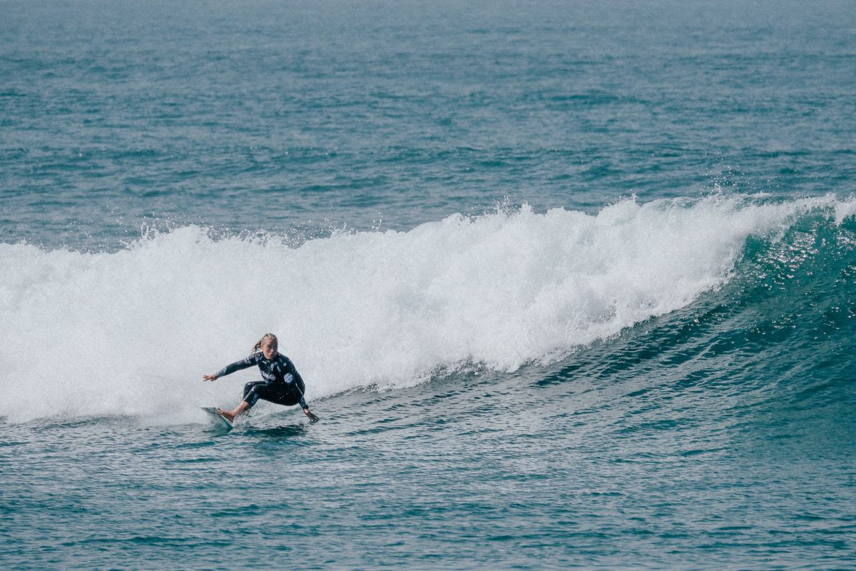 Sul Informação - Algarvia Yolanda Hopkins lidera ranking nacional de surf
