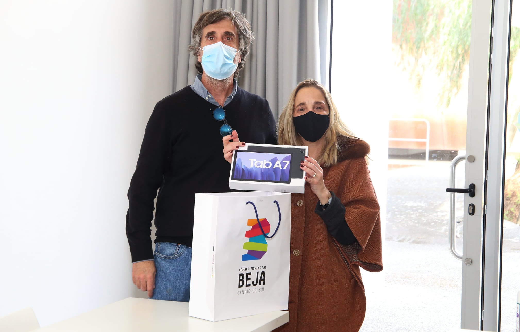 Sul Informação - Câmara de Beja entrega mais 48 tablets às escolas do concelho